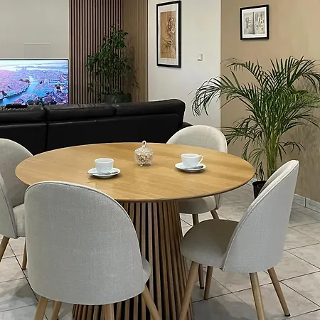 Agreable Duplex Proche De Toutes Commodites Ans