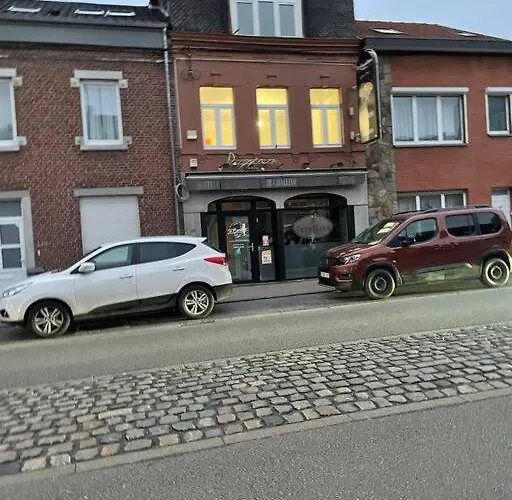 Duplex Proche De Toutes Commodités *